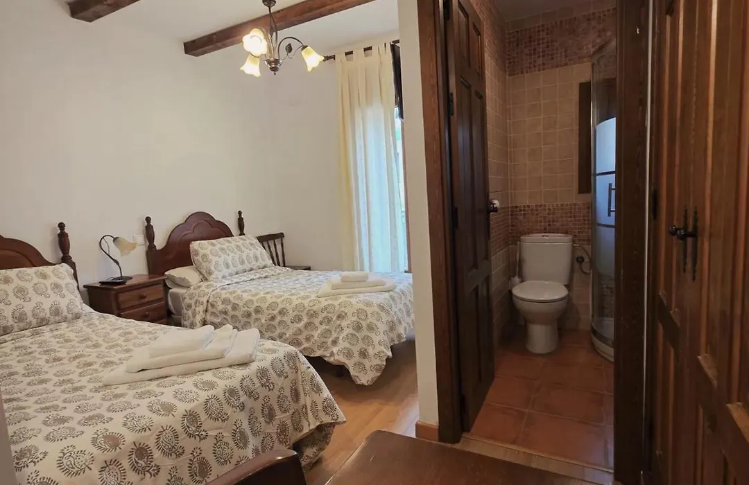 Casa Rural Raíces del Alto Tajo-1